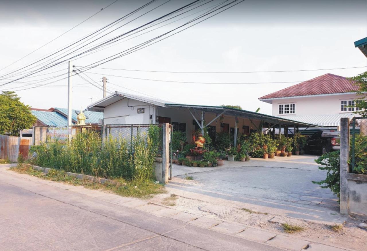Yaijaew House Apartment Sukhothai Ngoại thất bức ảnh