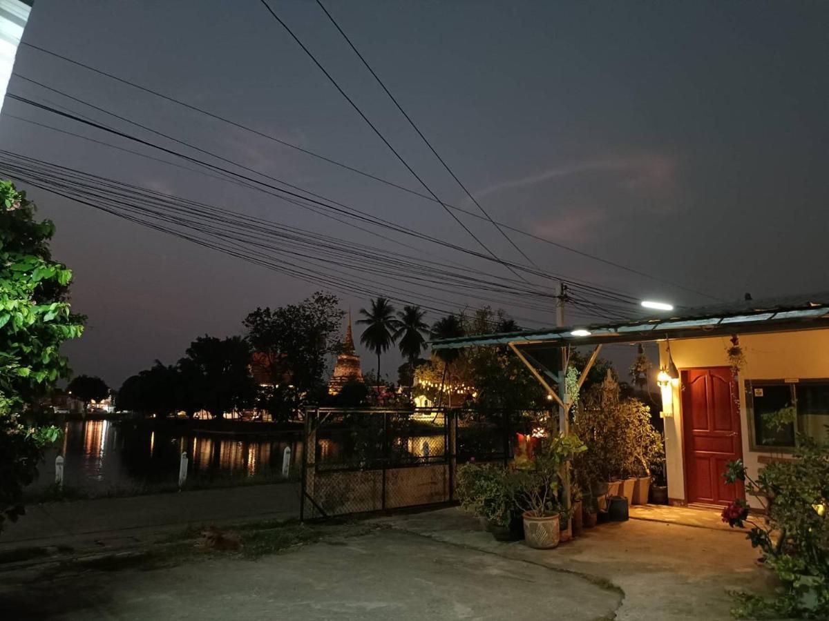 Yaijaew House Apartment Sukhothai Ngoại thất bức ảnh